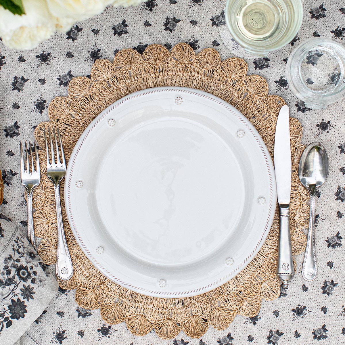 Berry & Thread Dinner Plate - Whitewash
