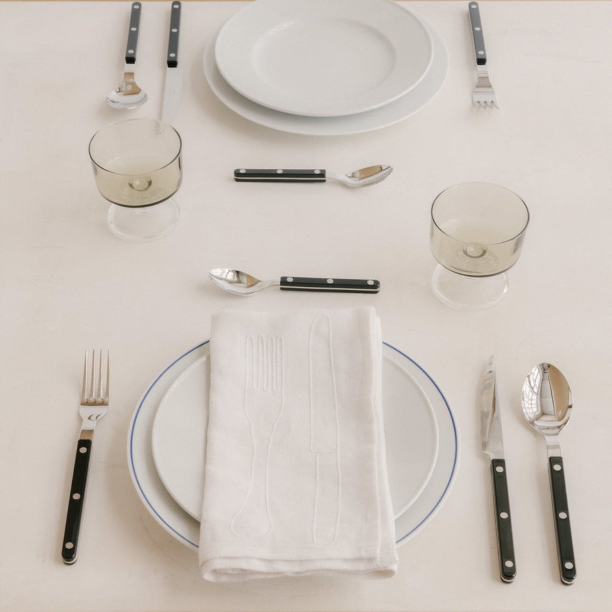 Bistrot Shiny 5pps Solid Black