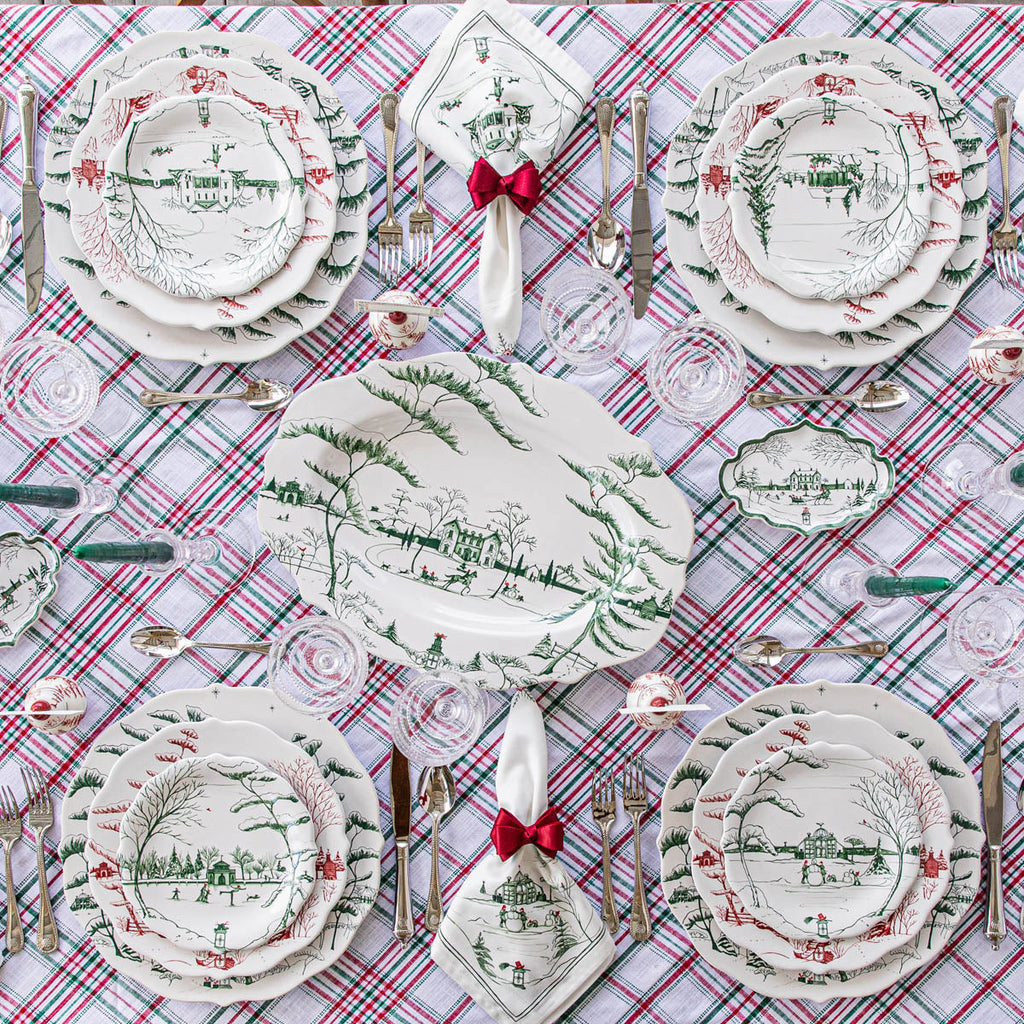 Country Estate Winter Frolic Charger/Platter Evergreen