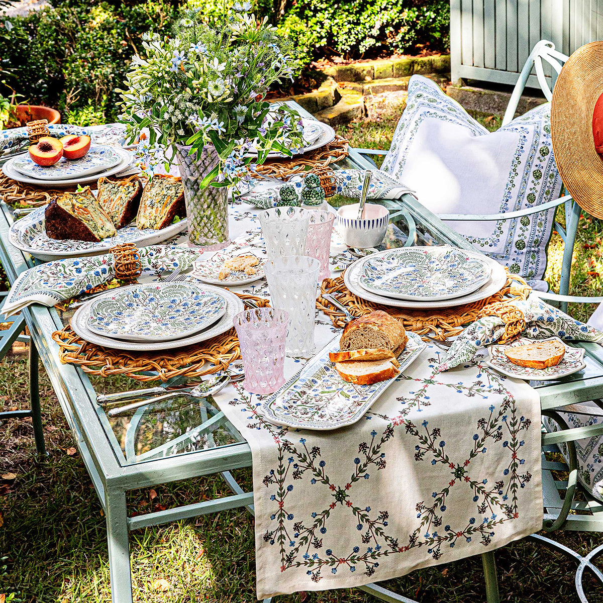 Villa Seville 18" x 90" Table Runner