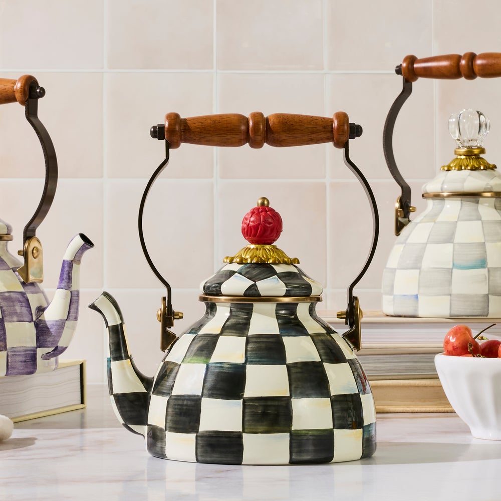 Courtly Check 1 Quart Tea Kettle
