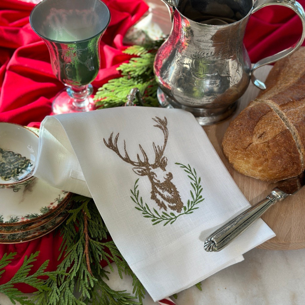 Laurel Wreath Stag Towel White