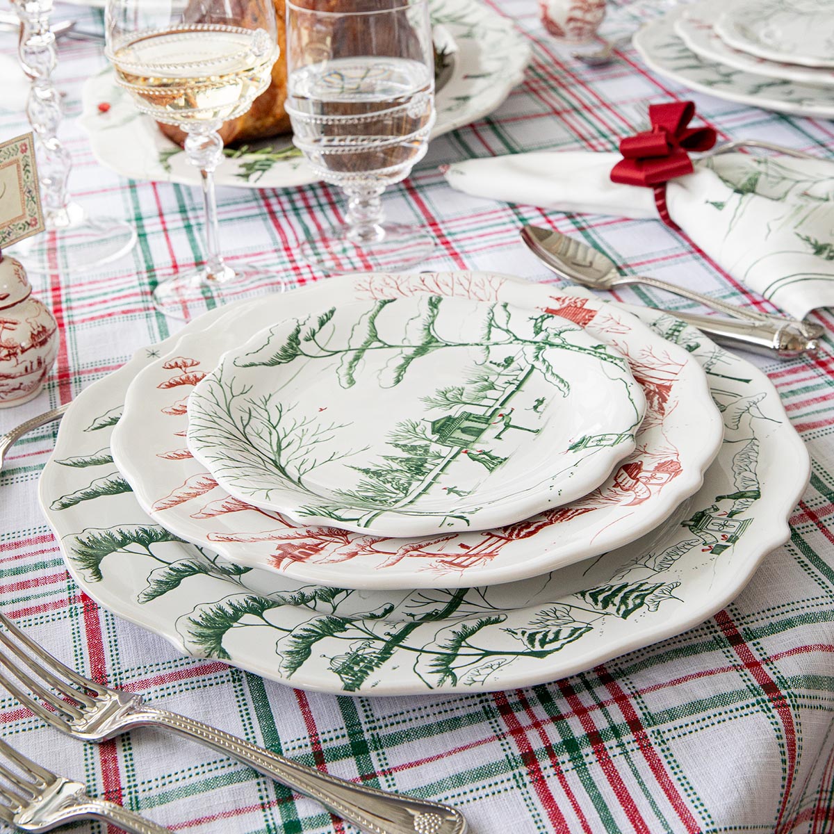 Country Estate Winter Frolic Party Plate Set/4 Evergreen