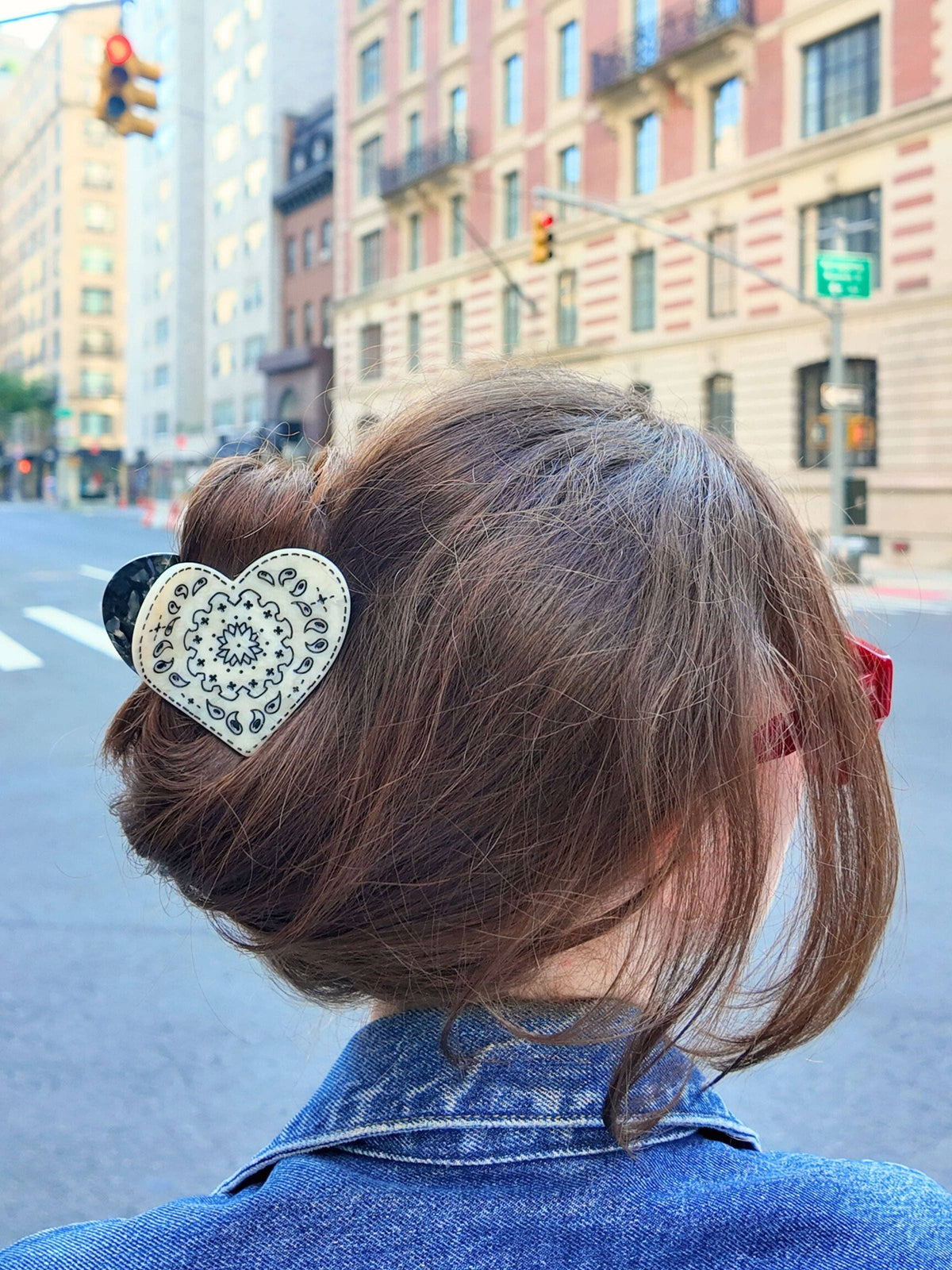 Paisley Heart Hair Claw Clip Black/White