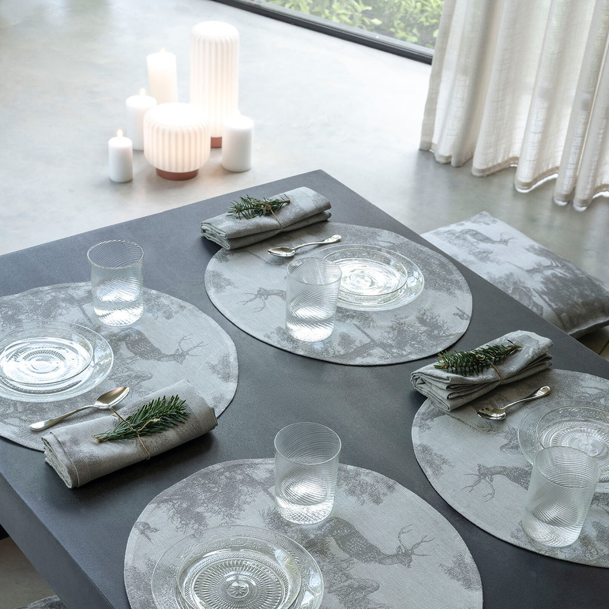 Souveraine Placemat Linen Silver Round